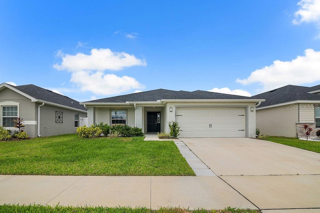 Single Family Residence in HAINES CITY, FL - Daniel Dourado