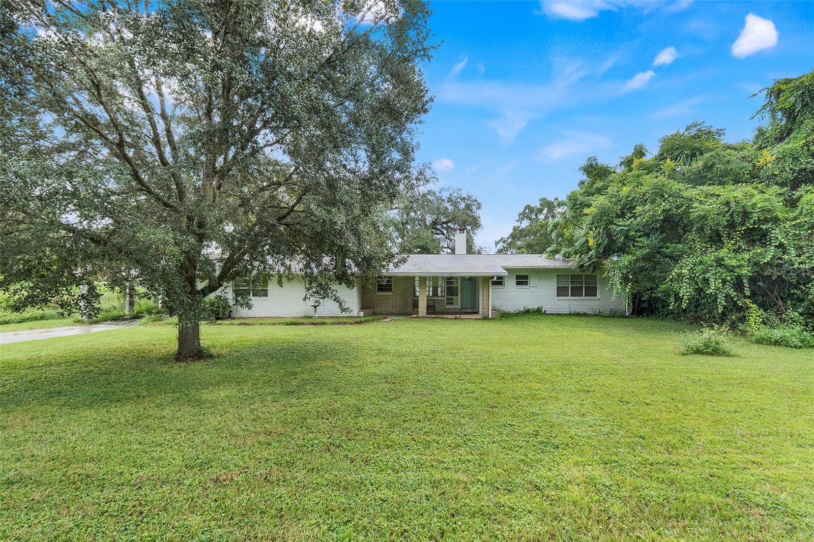 Single Family Residence in ALTAMONTE SPRINGS, FL - Daniel Dourado