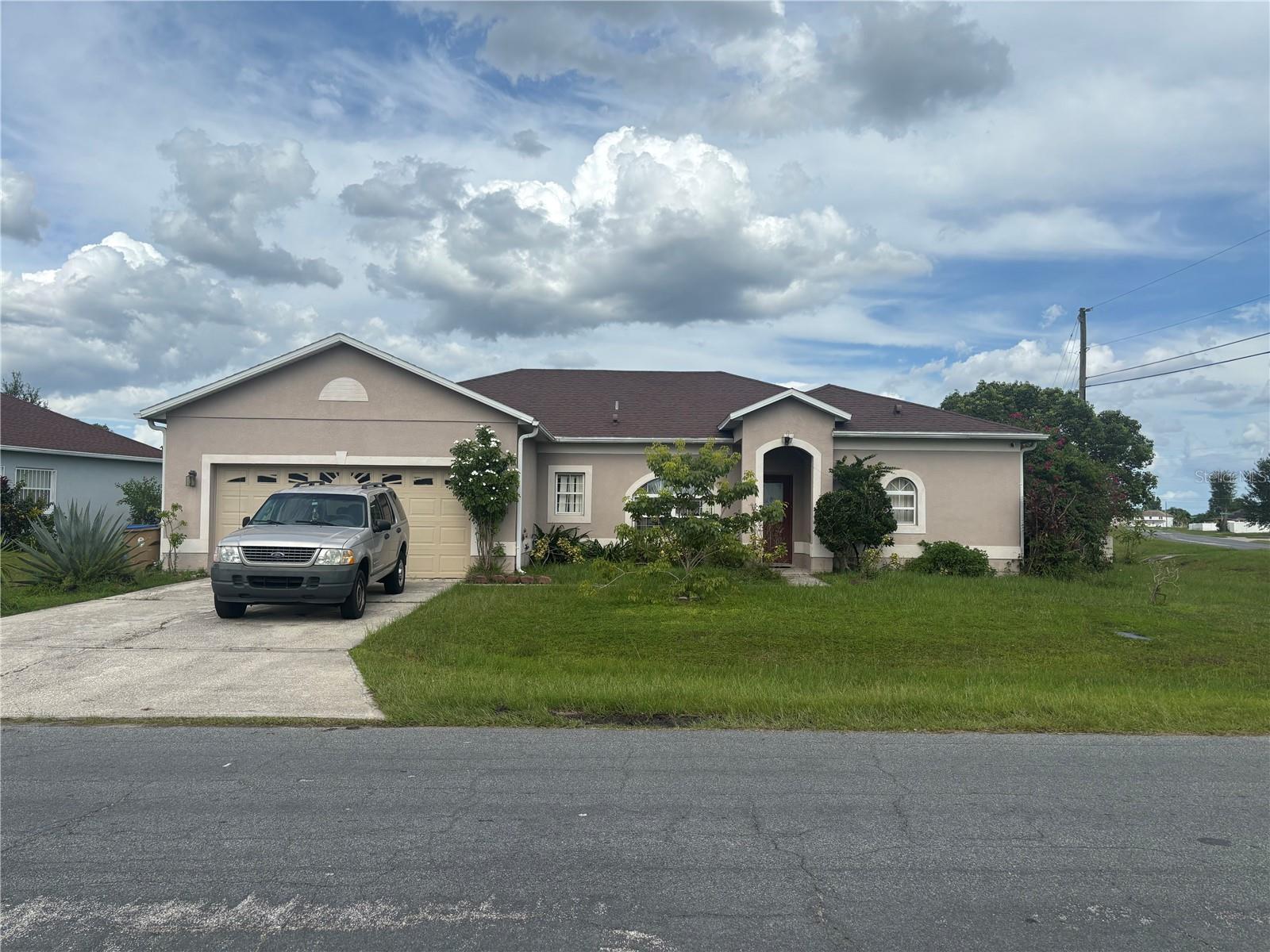 Single Family Residence em KISSIMMEE, FL - Daniel Dourado