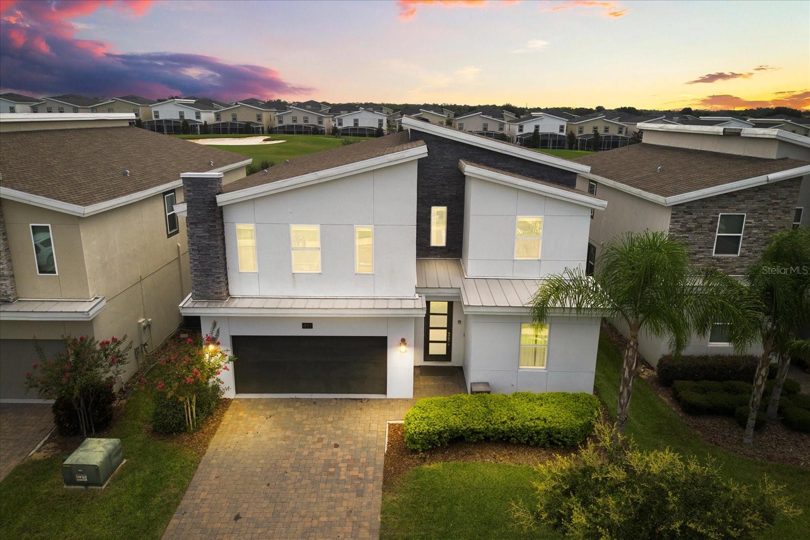 Single Family Residence em DAVENPORT, FL - Daniel Dourado