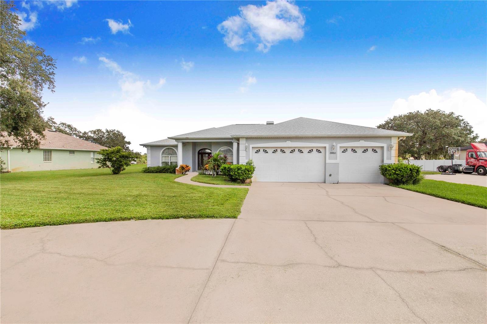 Single Family Residence in HAINES CITY, FL - Daniel Dourado