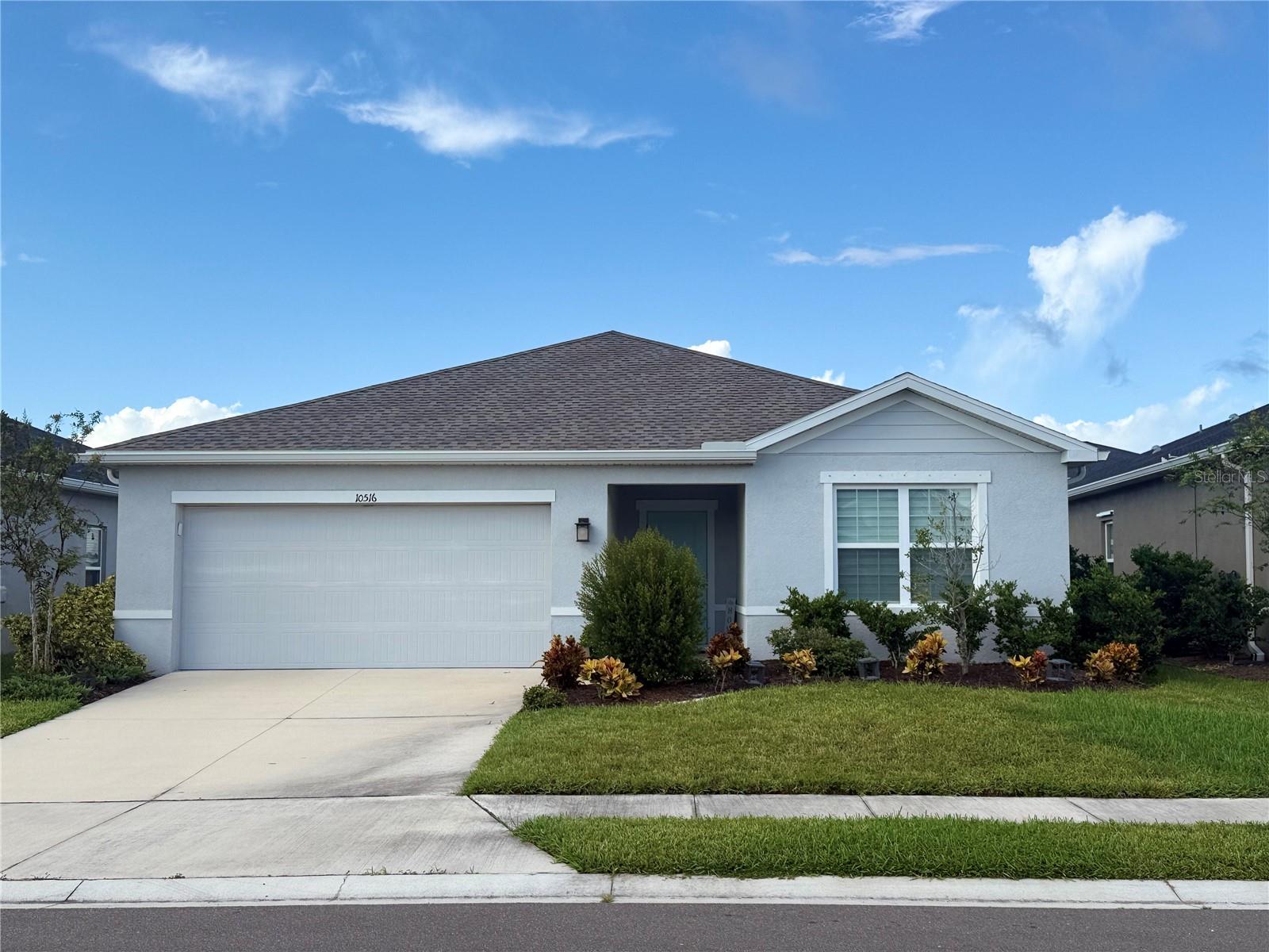 Single Family Residence in PARRISH, FL - Daniel Dourado