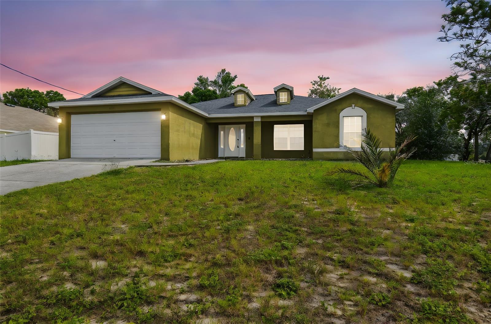 Single Family Residence em SPRING HILL, FL - Daniel Dourado