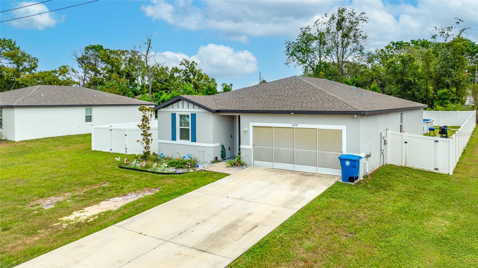 Single Family Residence em SPRING HILL, FL - Daniel Dourado