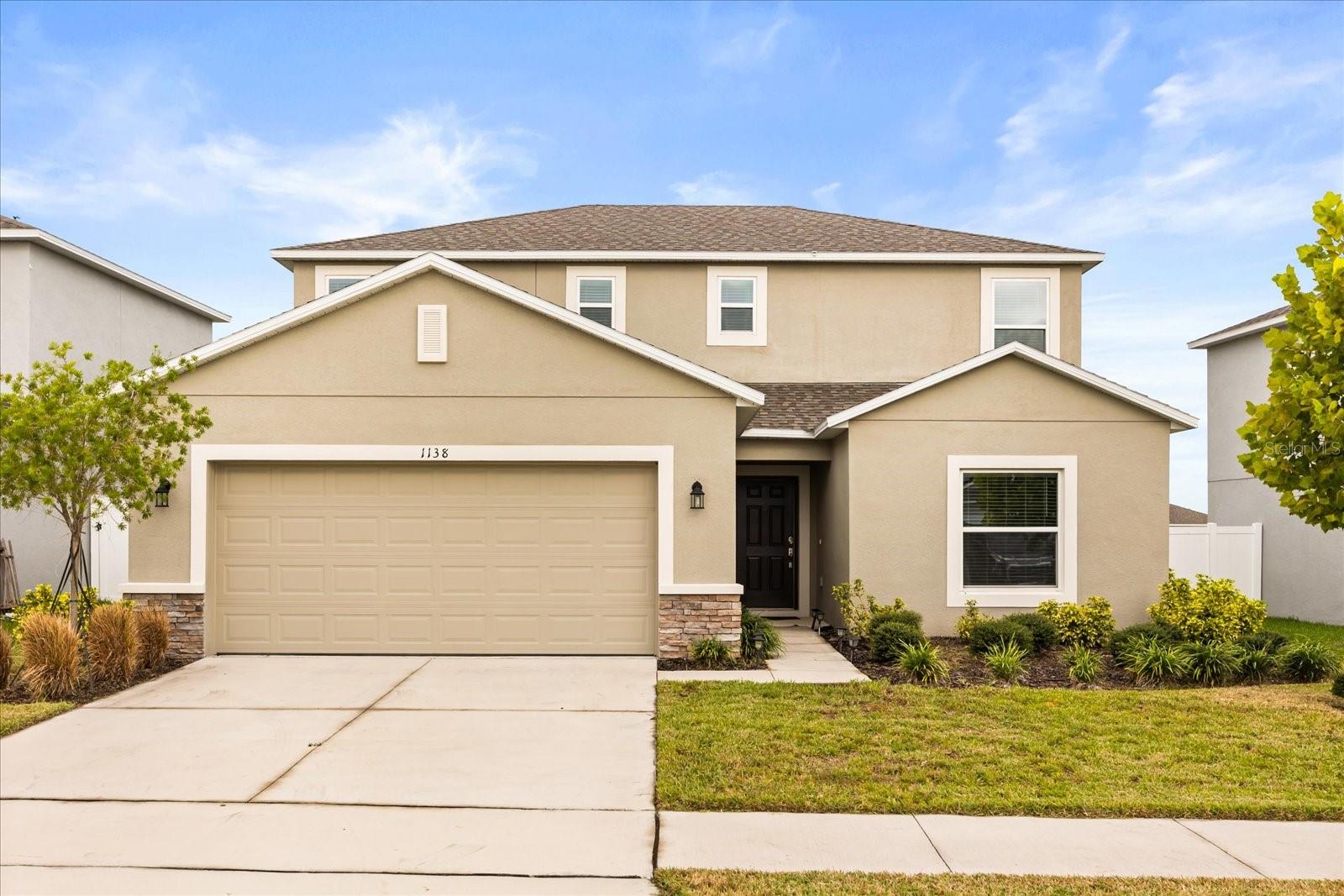 Single Family Residence in GROVELAND, FL - Daniel Dourado