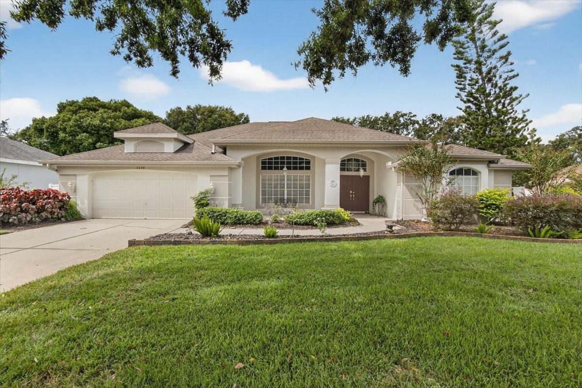 Single Family Residence in PLANT CITY, FL - Daniel Dourado