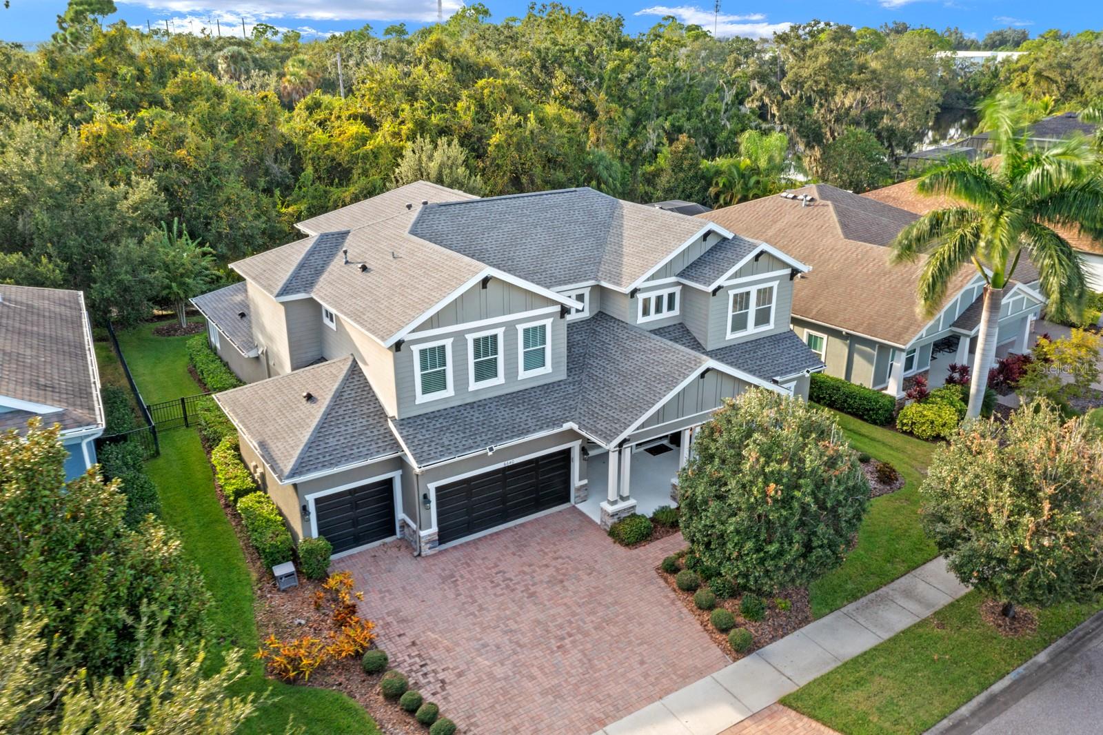 Single Family Residence in APOLLO BEACH, FL - Daniel Dourado
