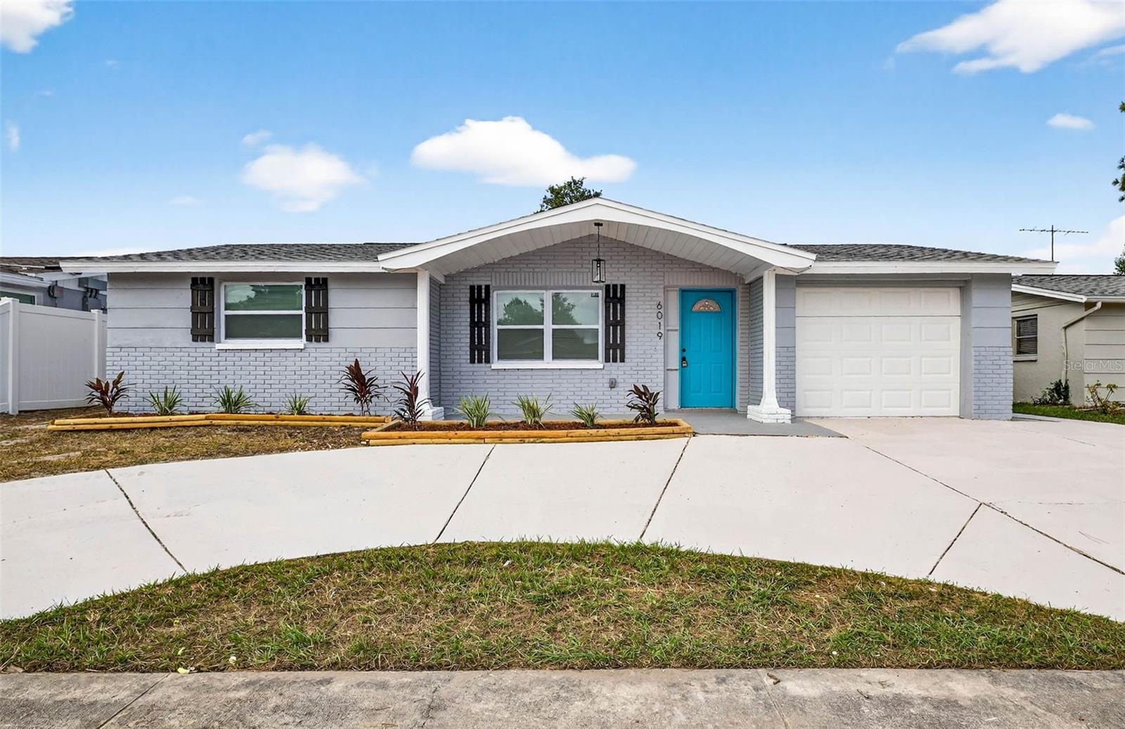 Single Family Residence em NEW PORT RICHEY, FL - Daniel Dourado
