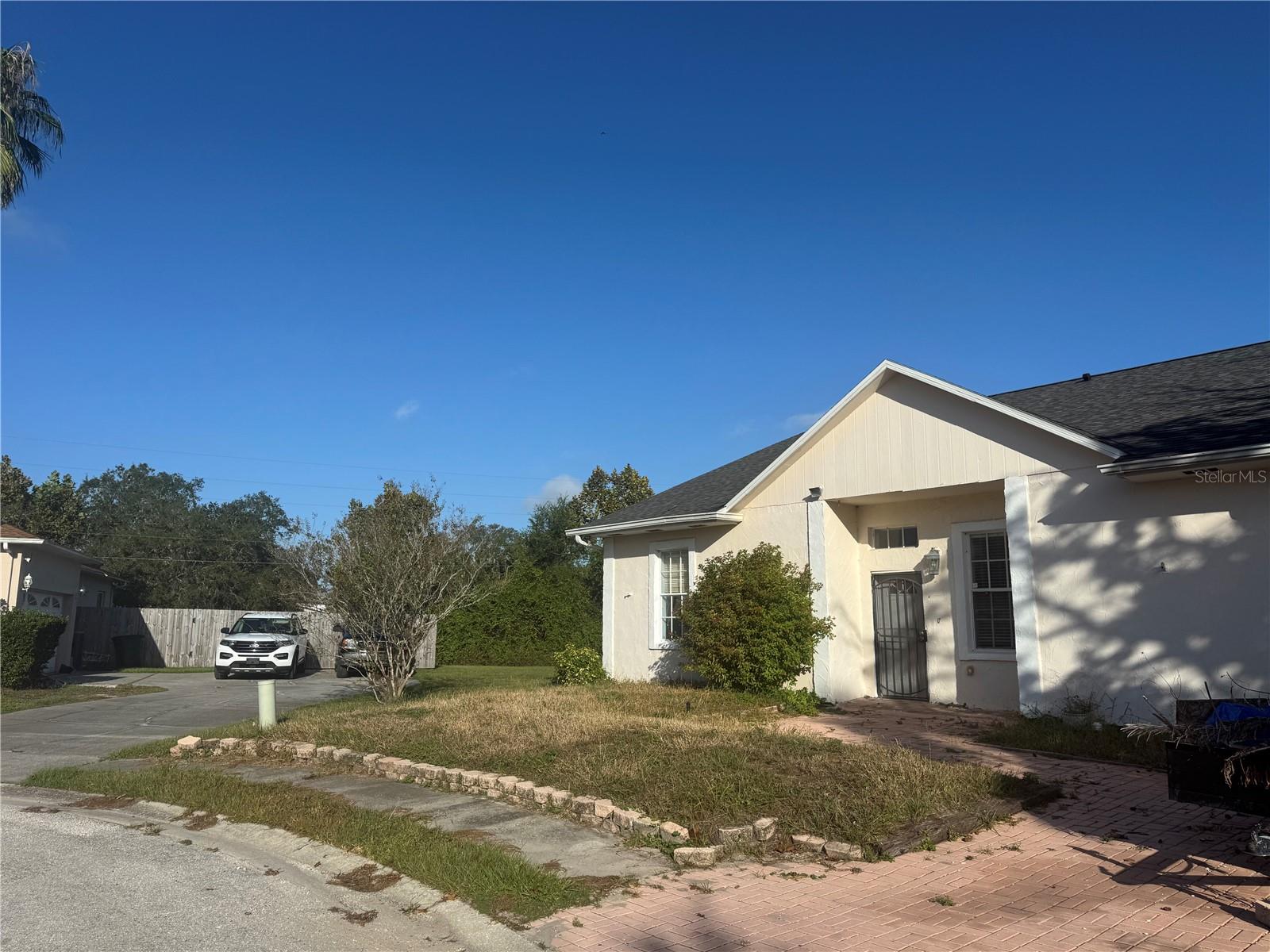 Single Family Residence in NEW PORT RICHEY, FL - Daniel Dourado