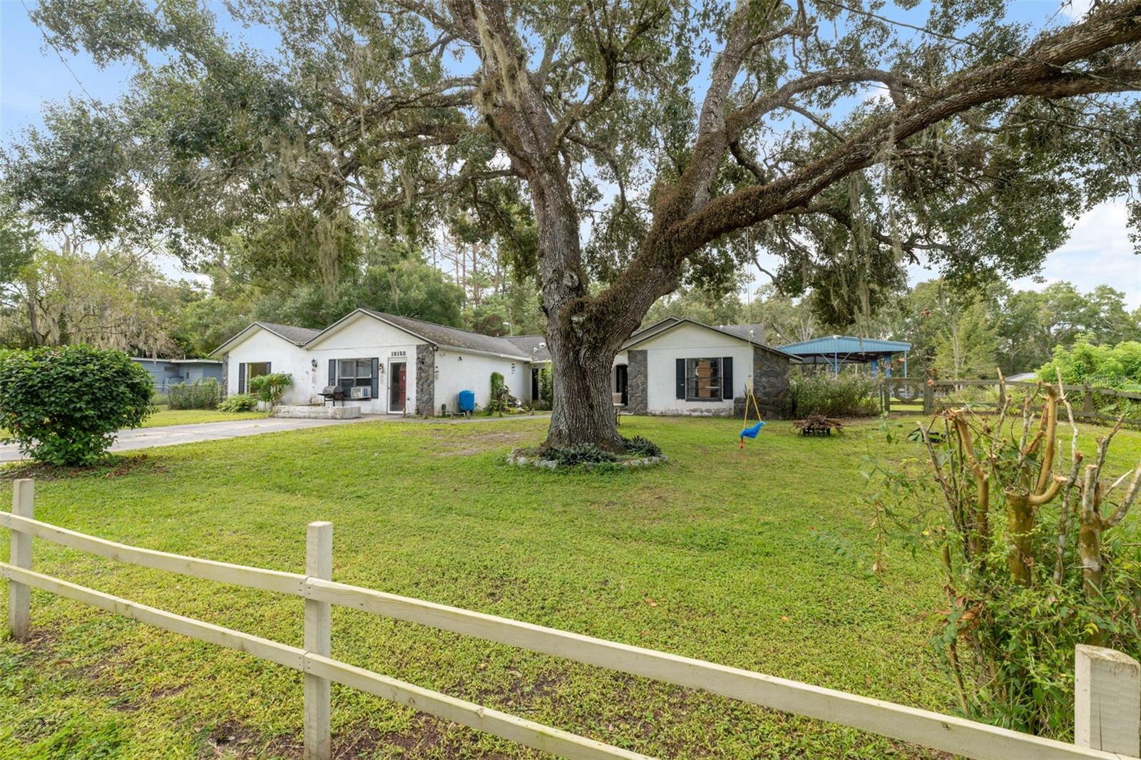 Single Family Residence em BROOKSVILLE, FL - Daniel Dourado