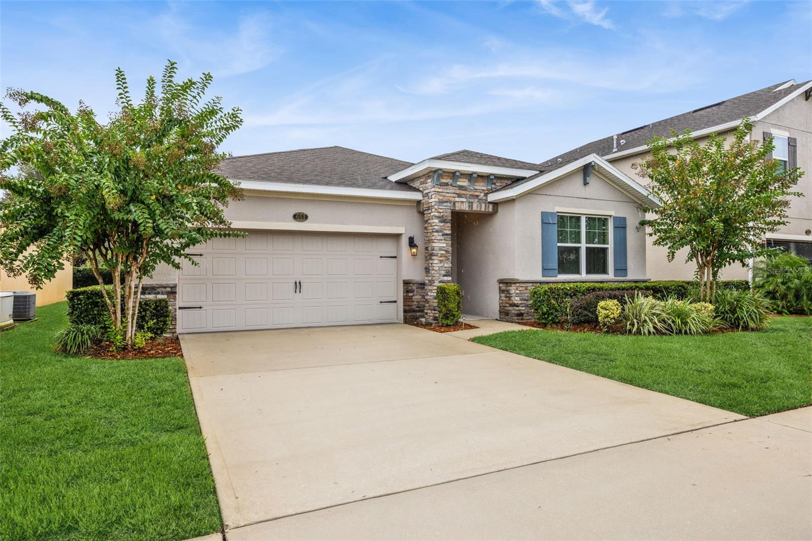 Single Family Residence in DELAND, FL - Daniel Dourado