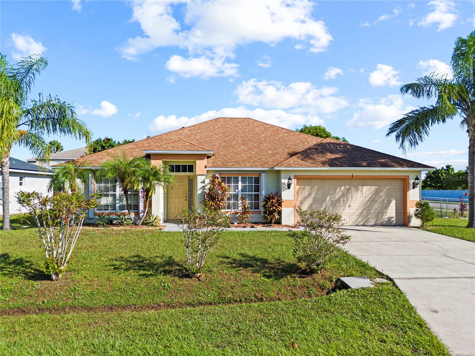 Single Family Residence em KISSIMMEE, FL - Daniel Dourado