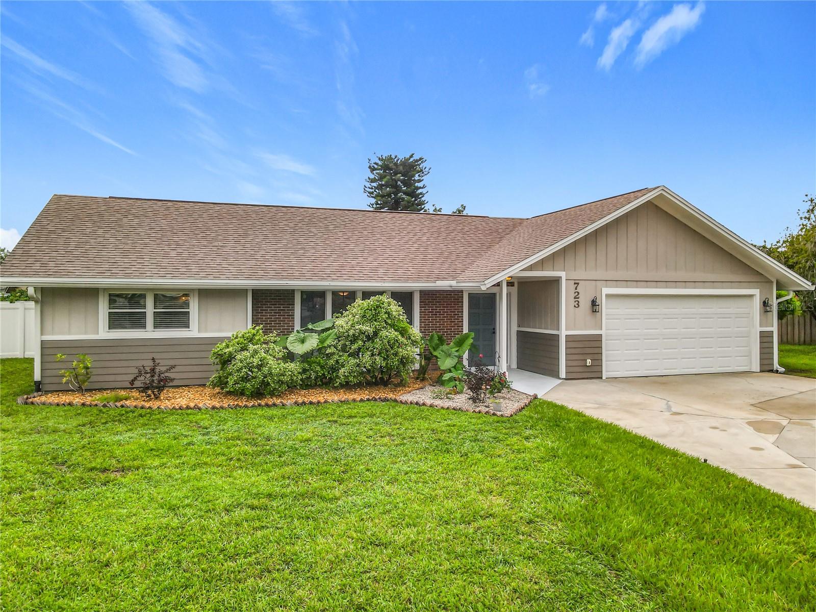 Single Family Residence em PORT ORANGE, FL - Daniel Dourado