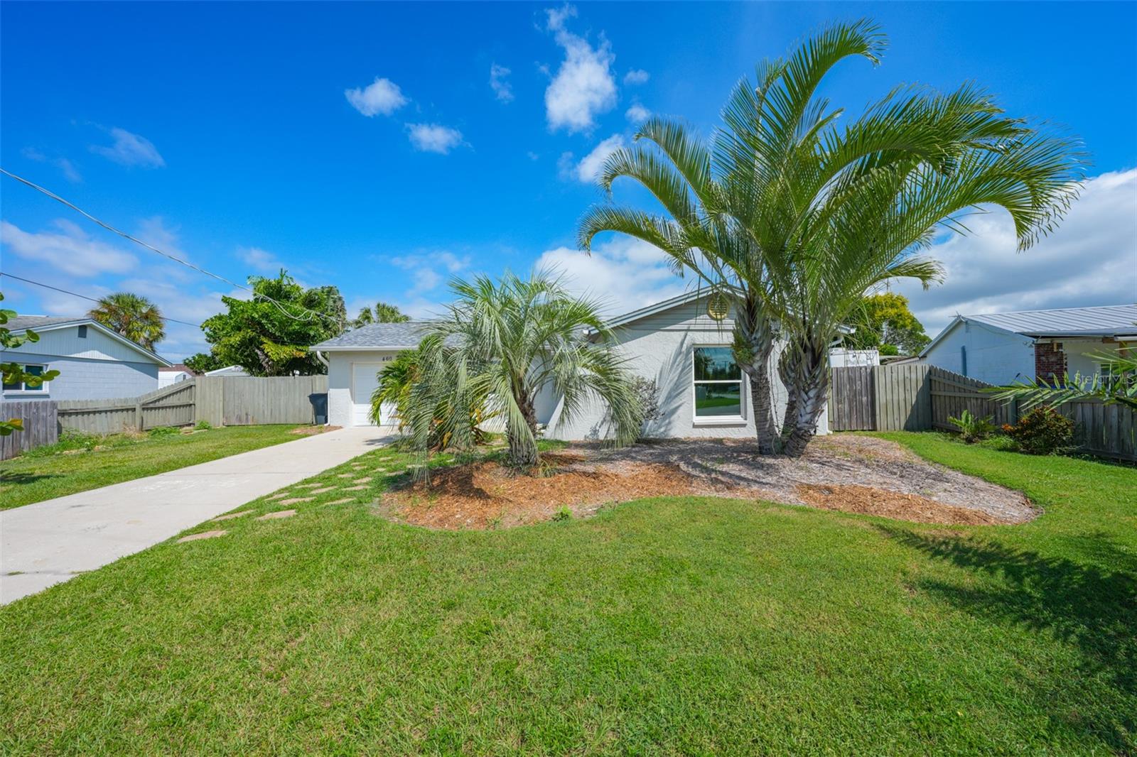 Single Family Residence in APOLLO BEACH, FL - Daniel Dourado