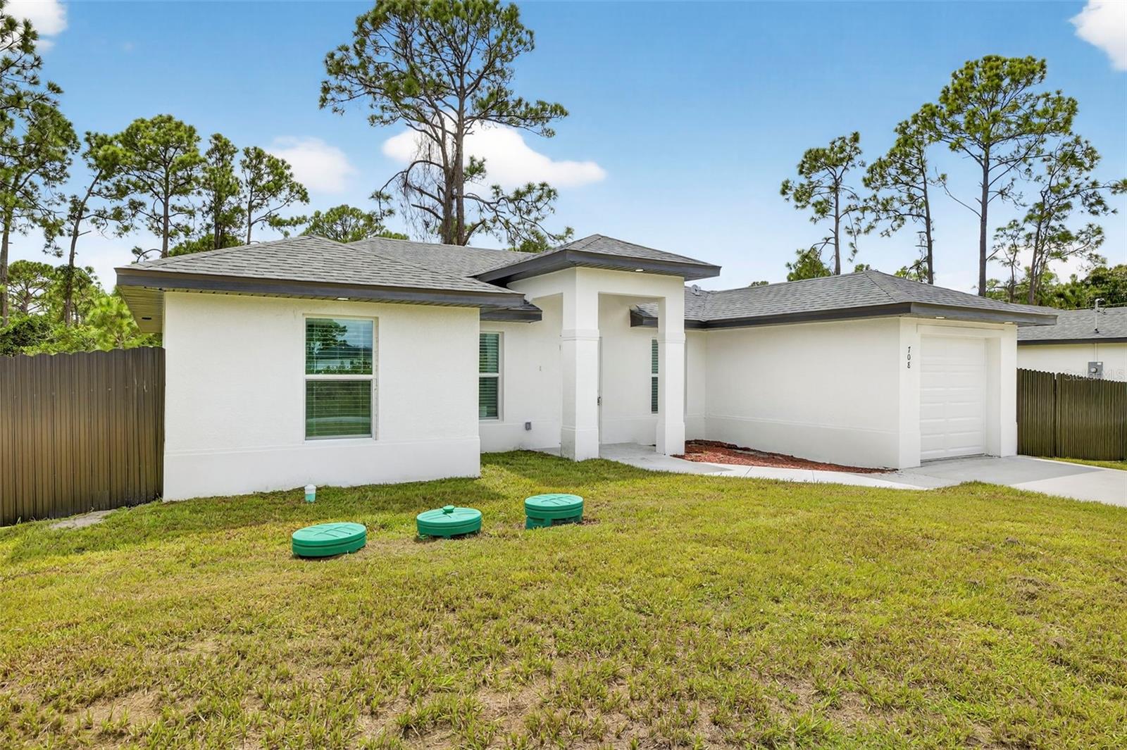 Single Family Residence in LEHIGH ACRES, FL - Daniel Dourado