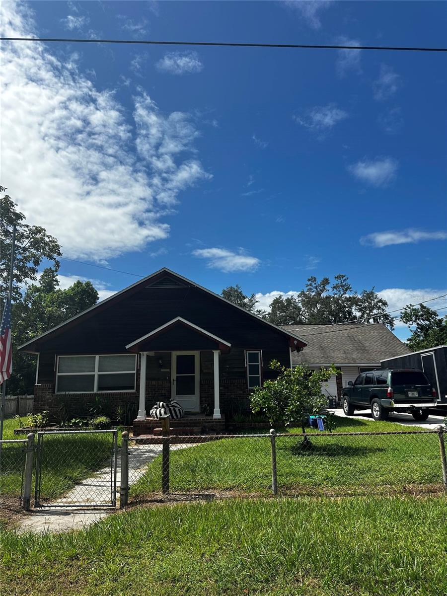 Single Family Residence in PLANT CITY, FL - Daniel Dourado