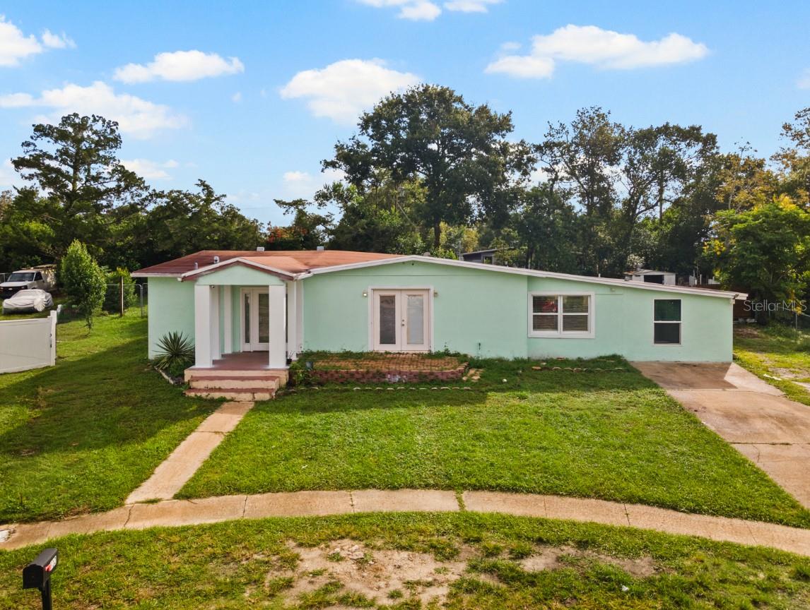 Single Family Residence em DELTONA, FL - Daniel Dourado