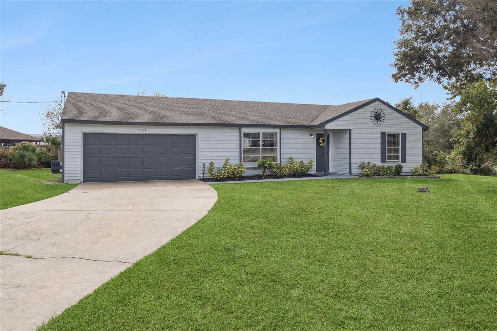 Single Family Residence em DELTONA, FL - Daniel Dourado