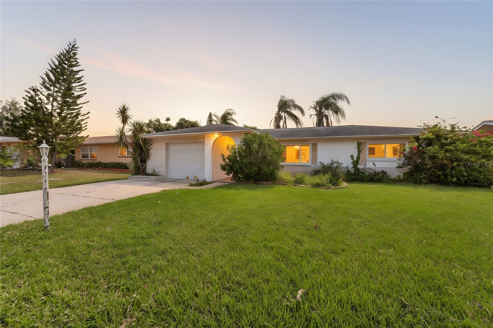 Single Family Residence em CLEARWATER, FL - Daniel Dourado