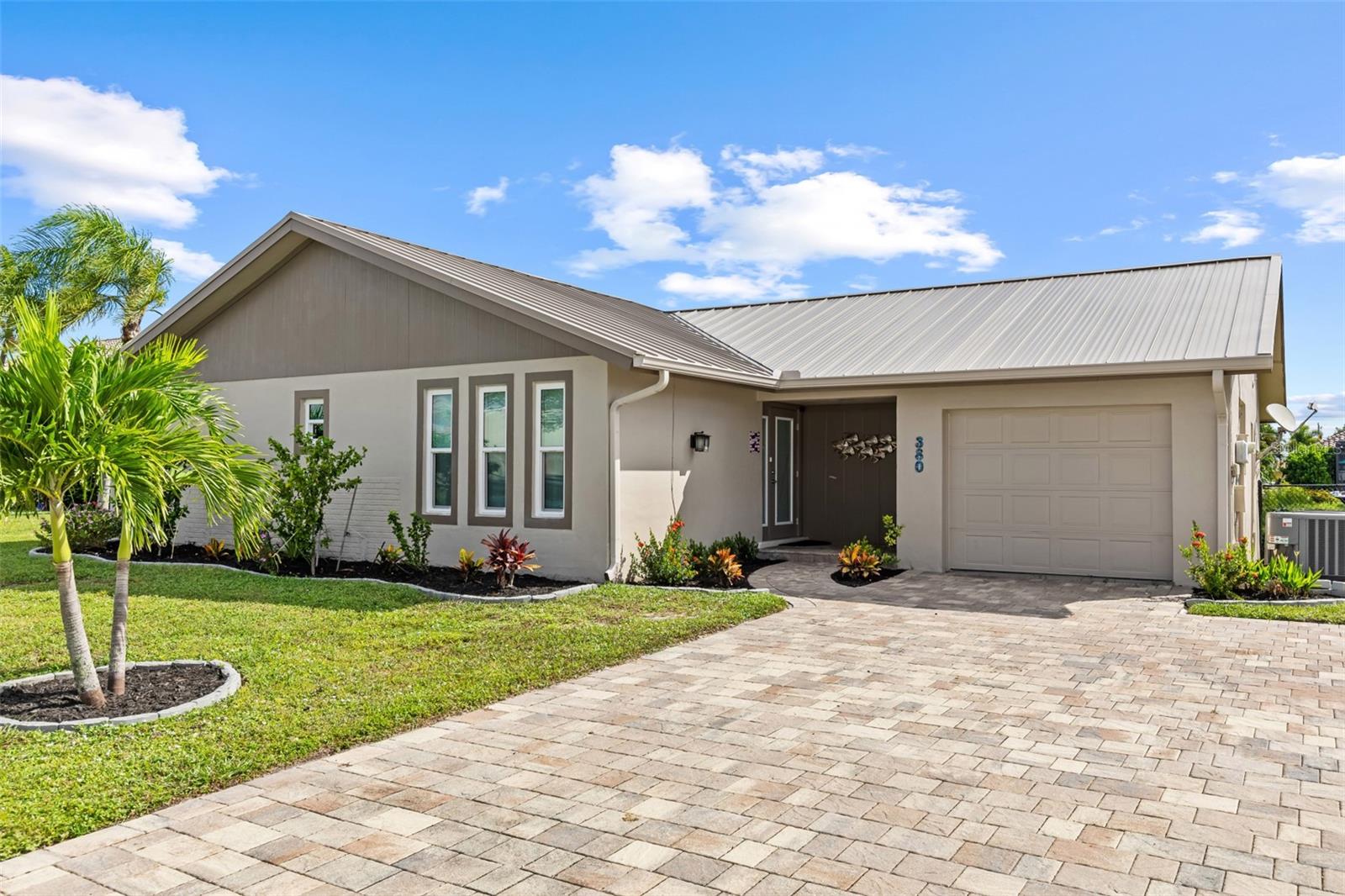 Single Family Residence em PUNTA GORDA, FL - Daniel Dourado