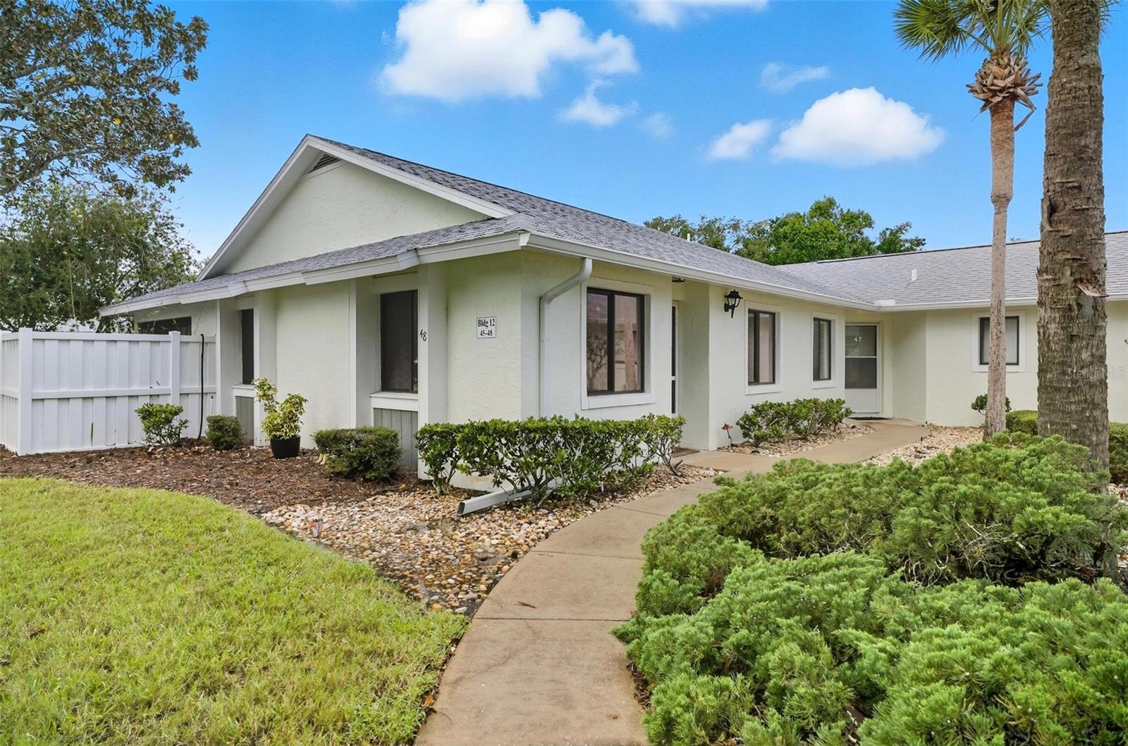 Single Family Residence in PALM COAST, FL - Daniel Dourado