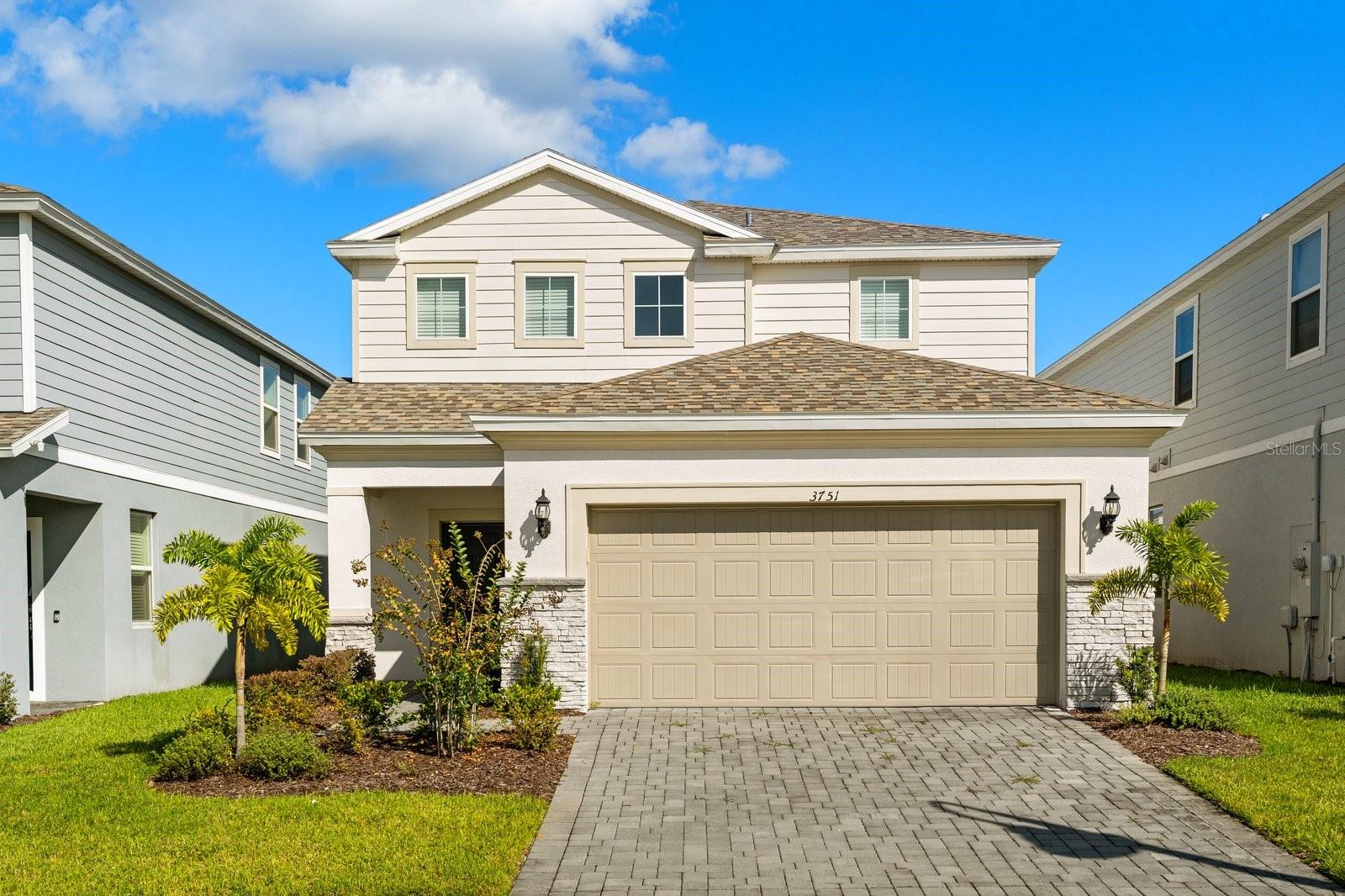 Single Family Residence em DAVENPORT, FL - Daniel Dourado