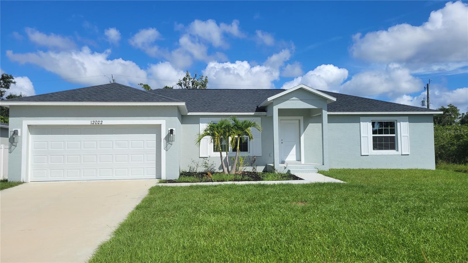 Single Family Residence em PORT CHARLOTTE, FL - Daniel Dourado