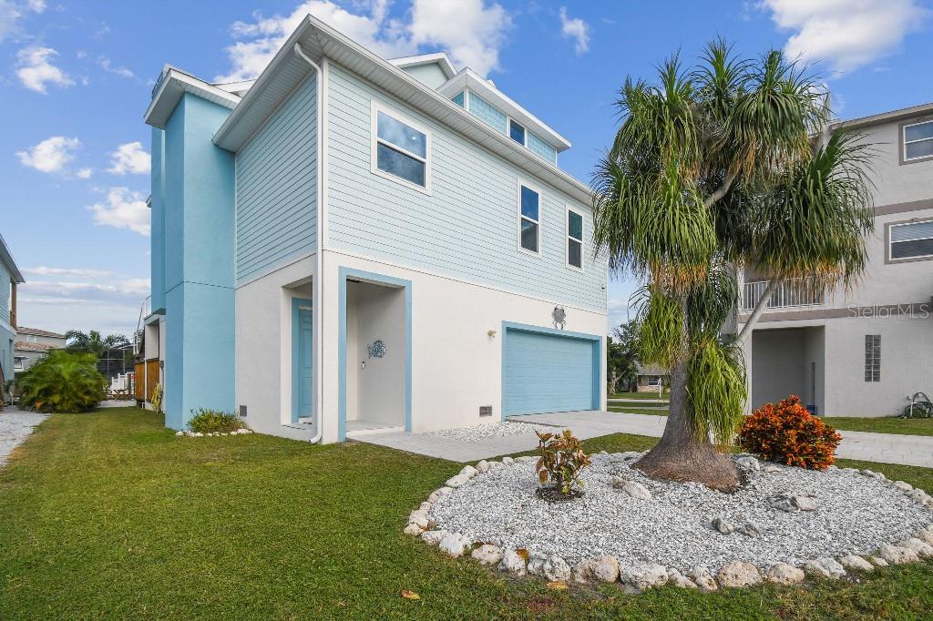 Single Family Residence em HUDSON, FL - Daniel Dourado