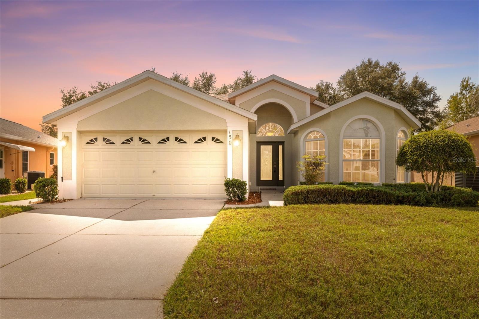 Single Family Residence em SPRING HILL, FL - Daniel Dourado