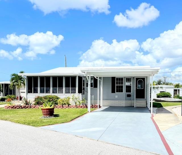 Manufactured Home em VENICE, FL - Daniel Dourado