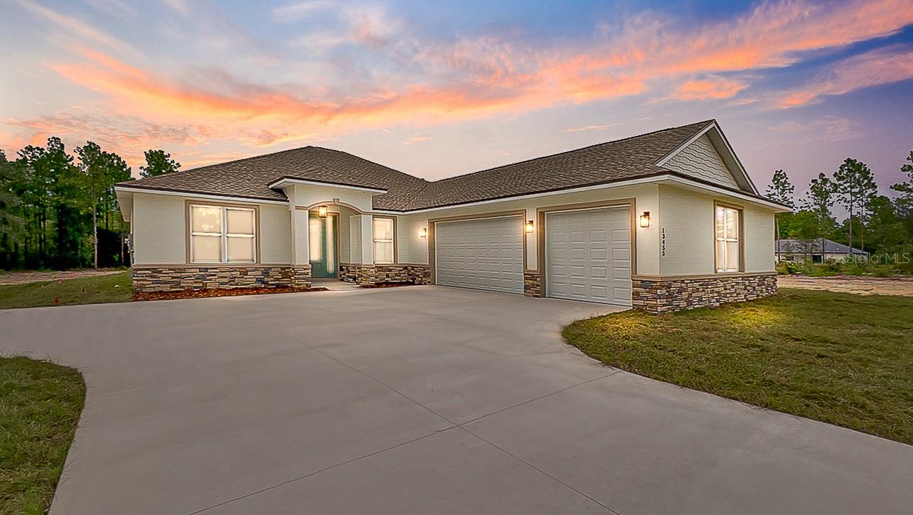 Single Family Residence em DUNNELLON, FL - Daniel Dourado