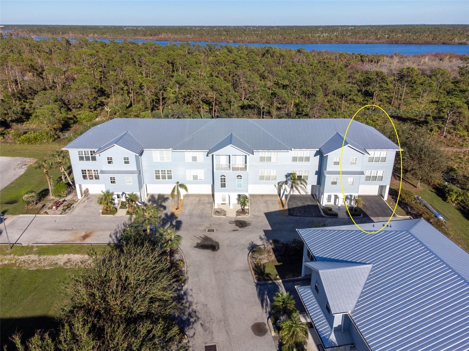 Condominium em ROTONDA WEST, FL - Daniel Dourado