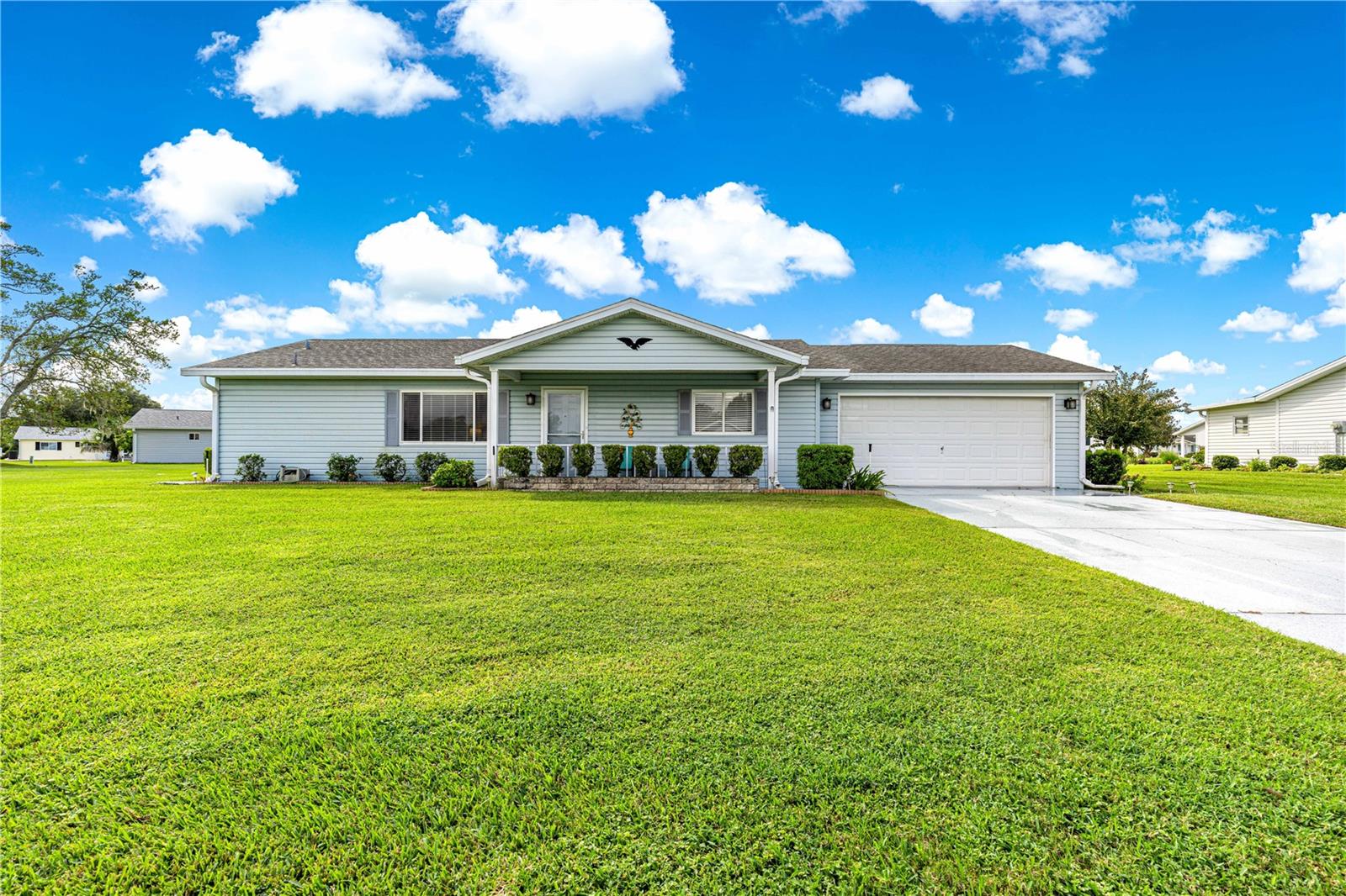 Single Family Residence em SUMMERFIELD, FL - Daniel Dourado
