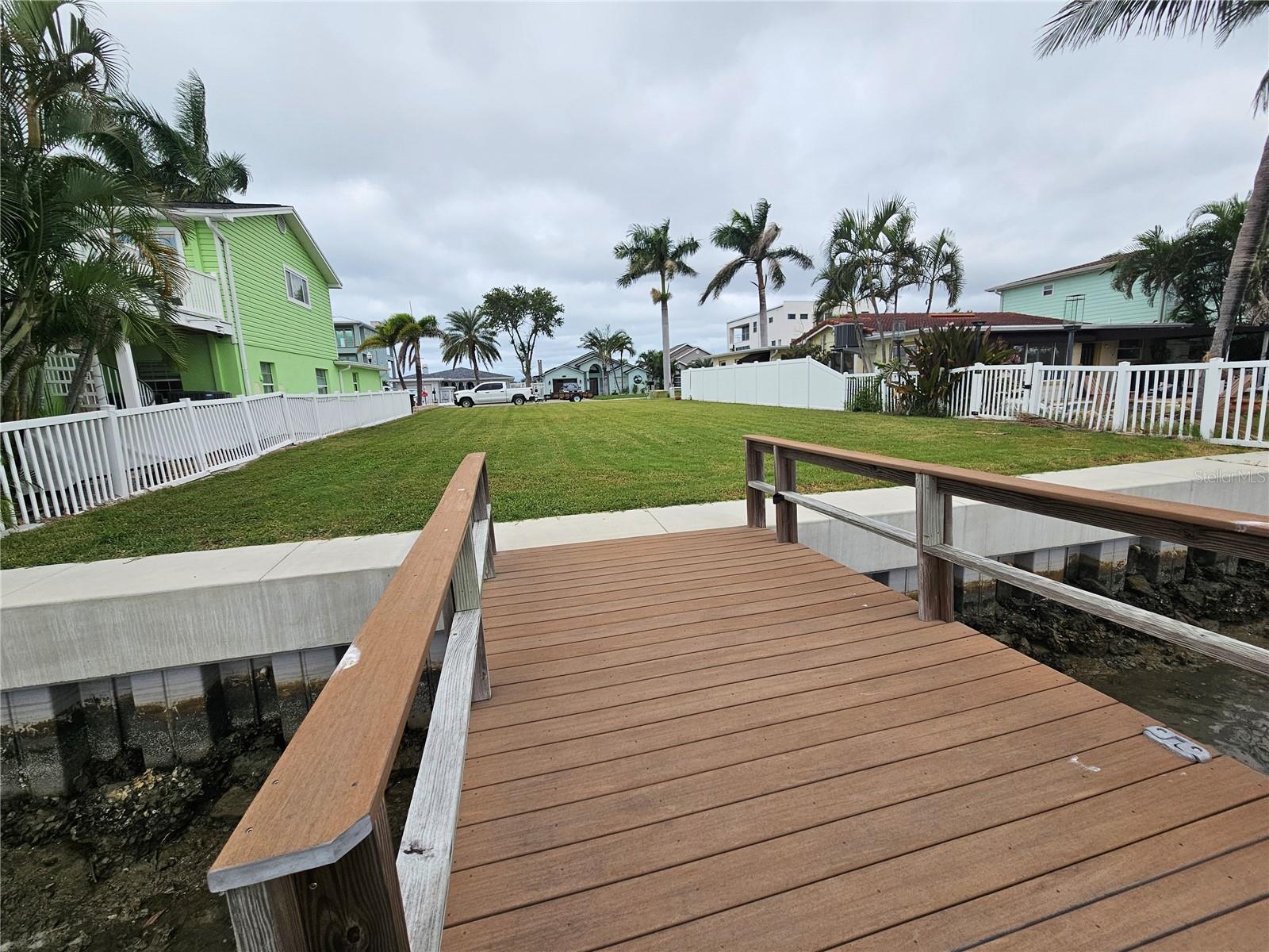  em REDINGTON SHORES, FL - Daniel Dourado