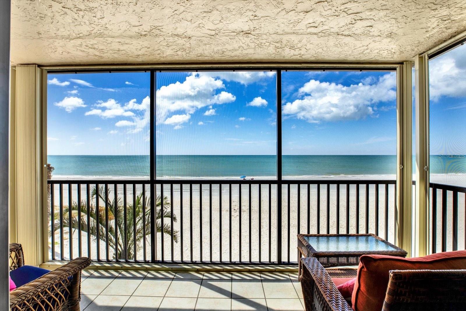 Condominium em REDINGTON SHORES, FL - Daniel Dourado