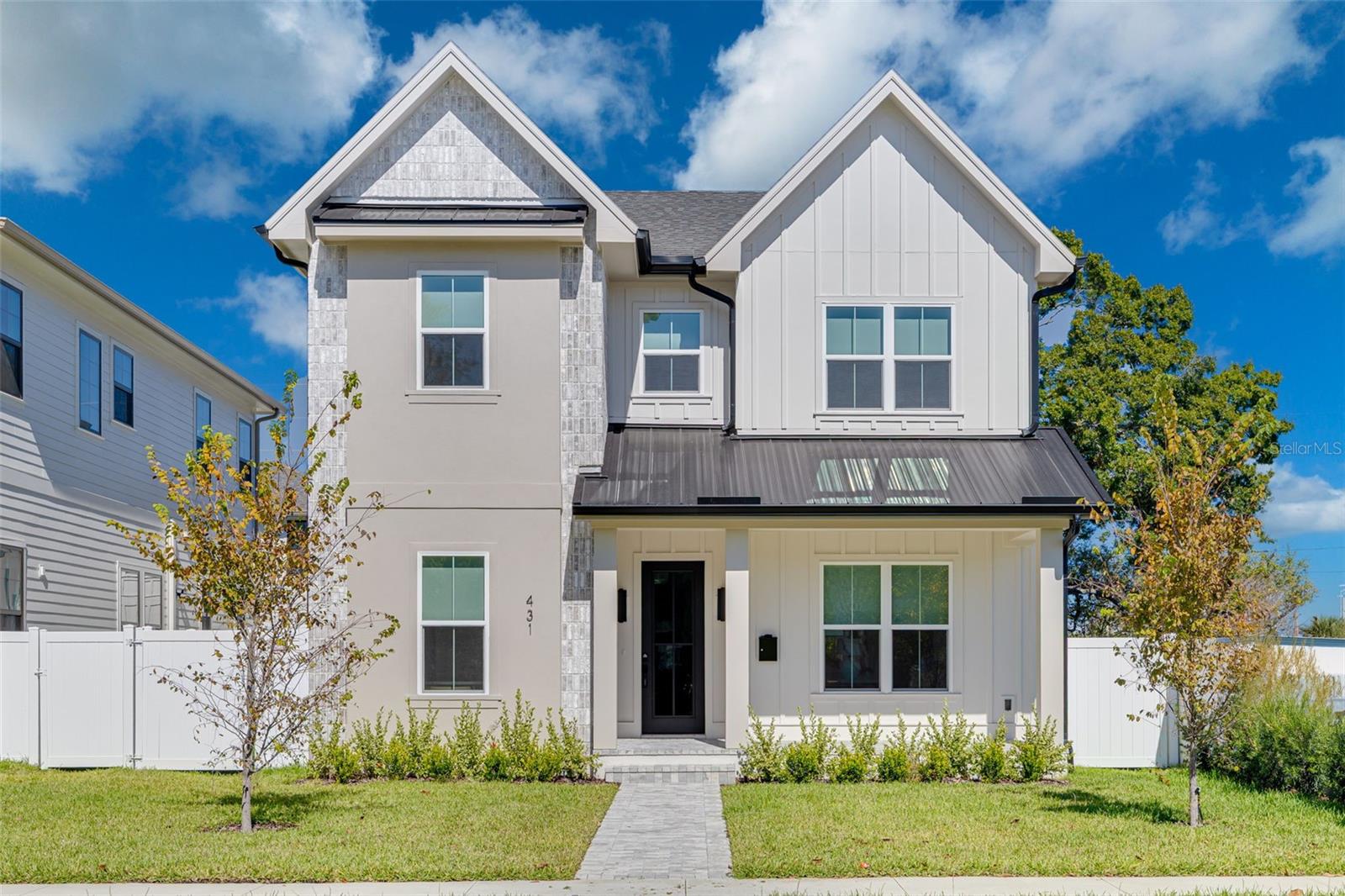 Single Family Residence em ST PETERSBURG, FL - Daniel Dourado