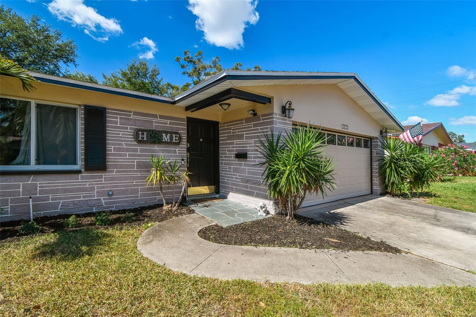 Single Family Residence em CLEARWATER, FL - Daniel Dourado