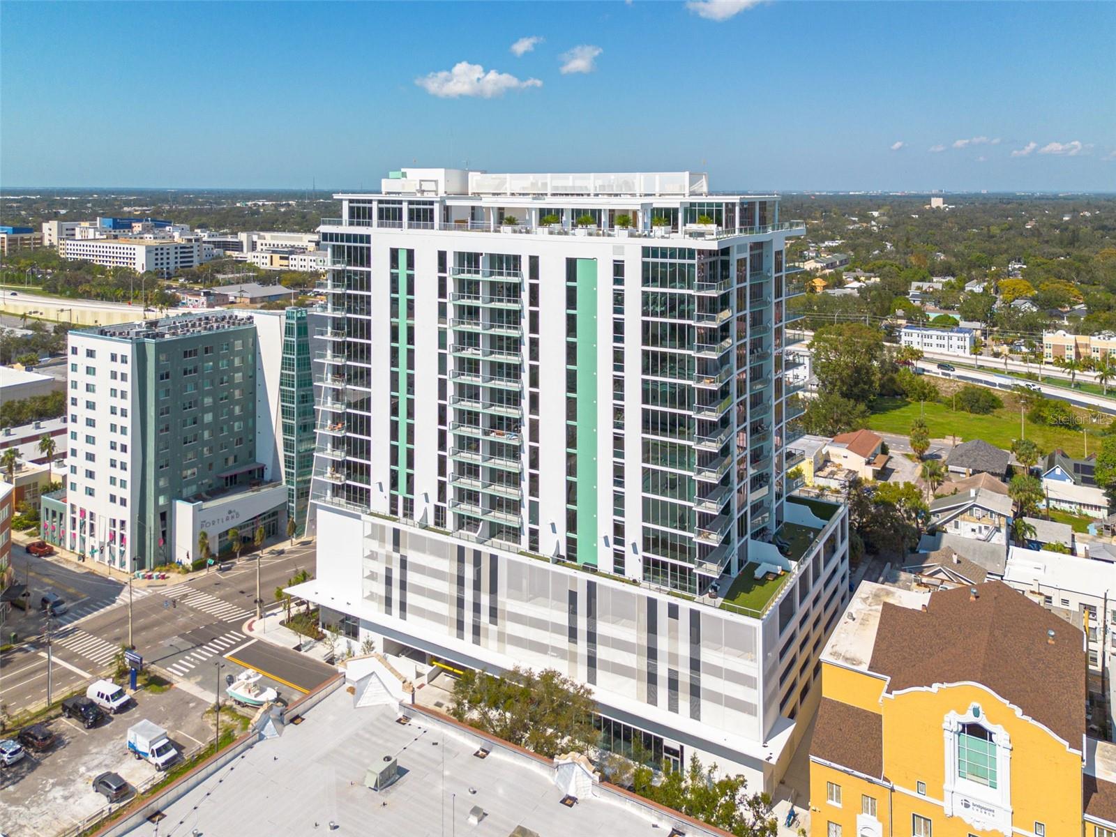 Condominium em ST PETERSBURG, FL - Daniel Dourado