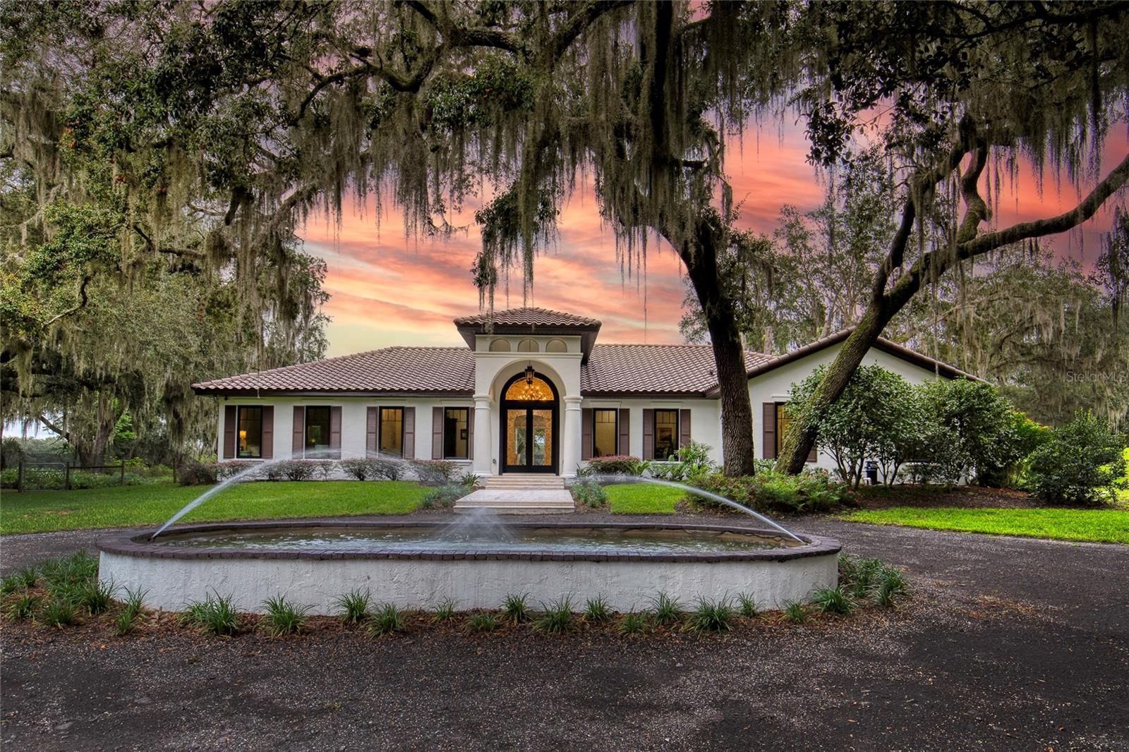 Single Family Residence in DE LEON SPRINGS, FL - Daniel Dourado