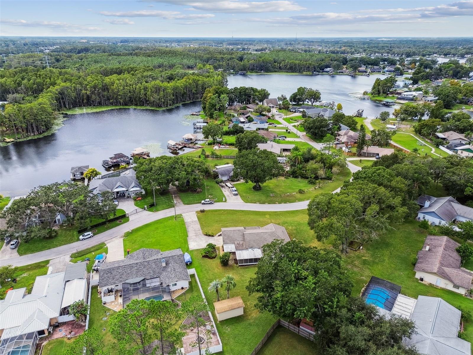 Single Family Residence em LAND O LAKES, FL - Daniel Dourado