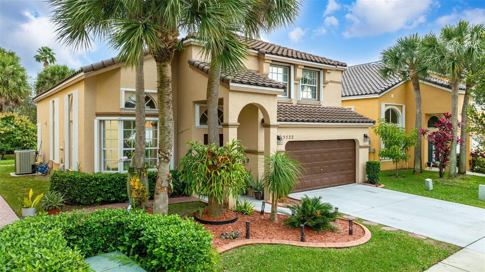 Single Family Residence em PEMBROKE PINES, FL - Daniel Dourado