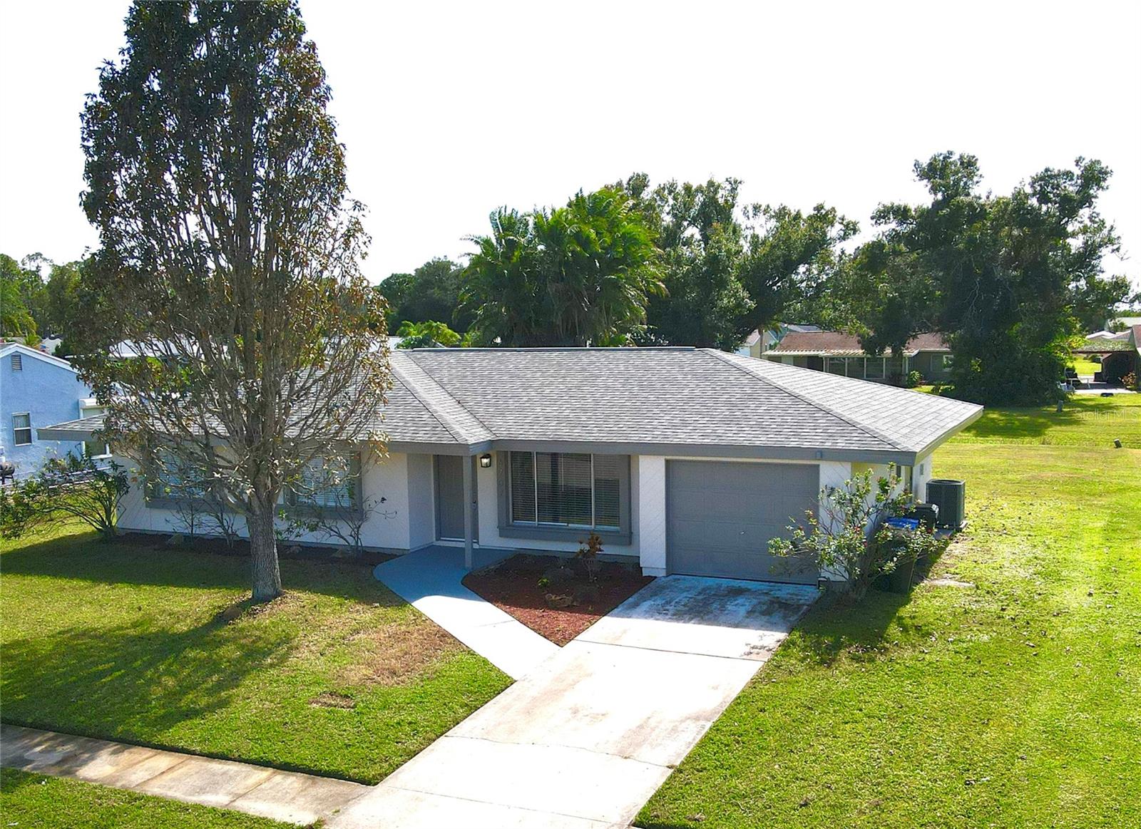 Single Family Residence in NORTH PORT, FL - Daniel Dourado