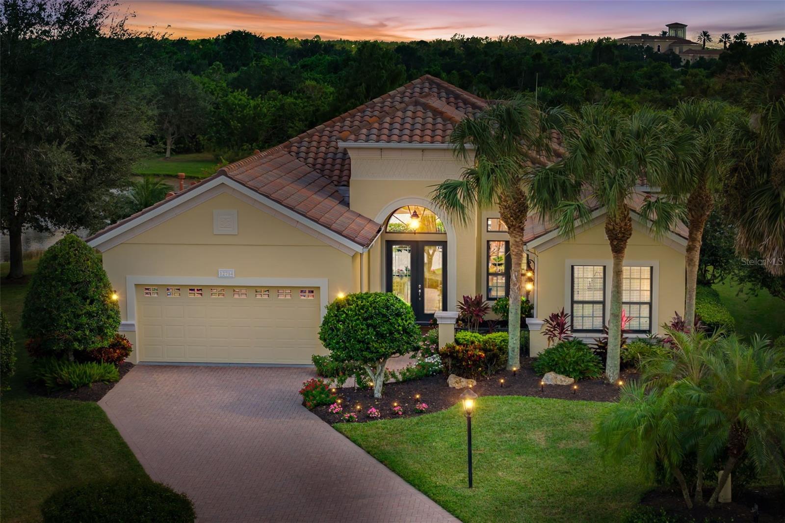 Single Family Residence in LAKEWOOD RANCH, FL - Daniel Dourado
