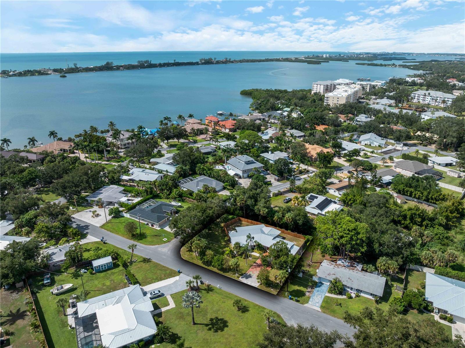 Single Family Residence em OSPREY, FL - Daniel Dourado