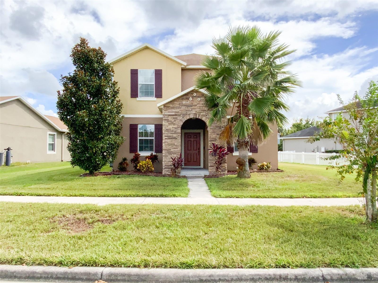 Single Family Residence em LAND O LAKES, FL - Daniel Dourado