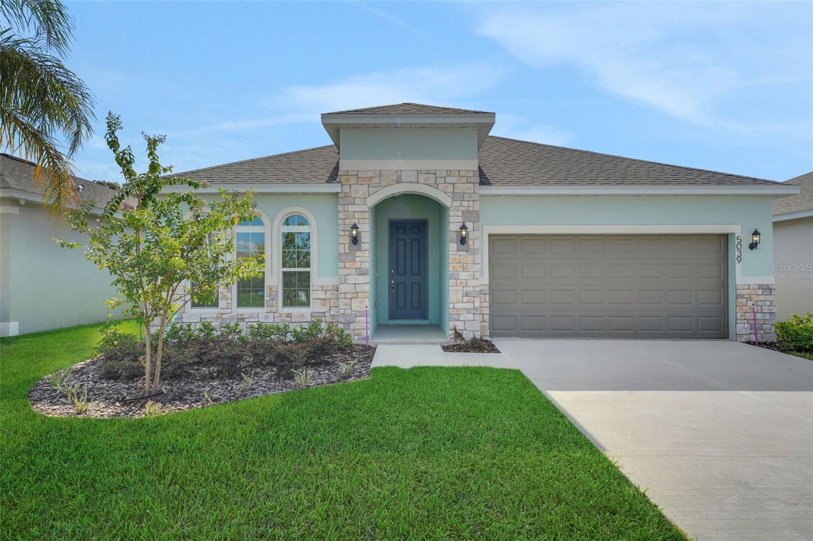 Single Family Residence in LAKE WALES, FL - Daniel Dourado