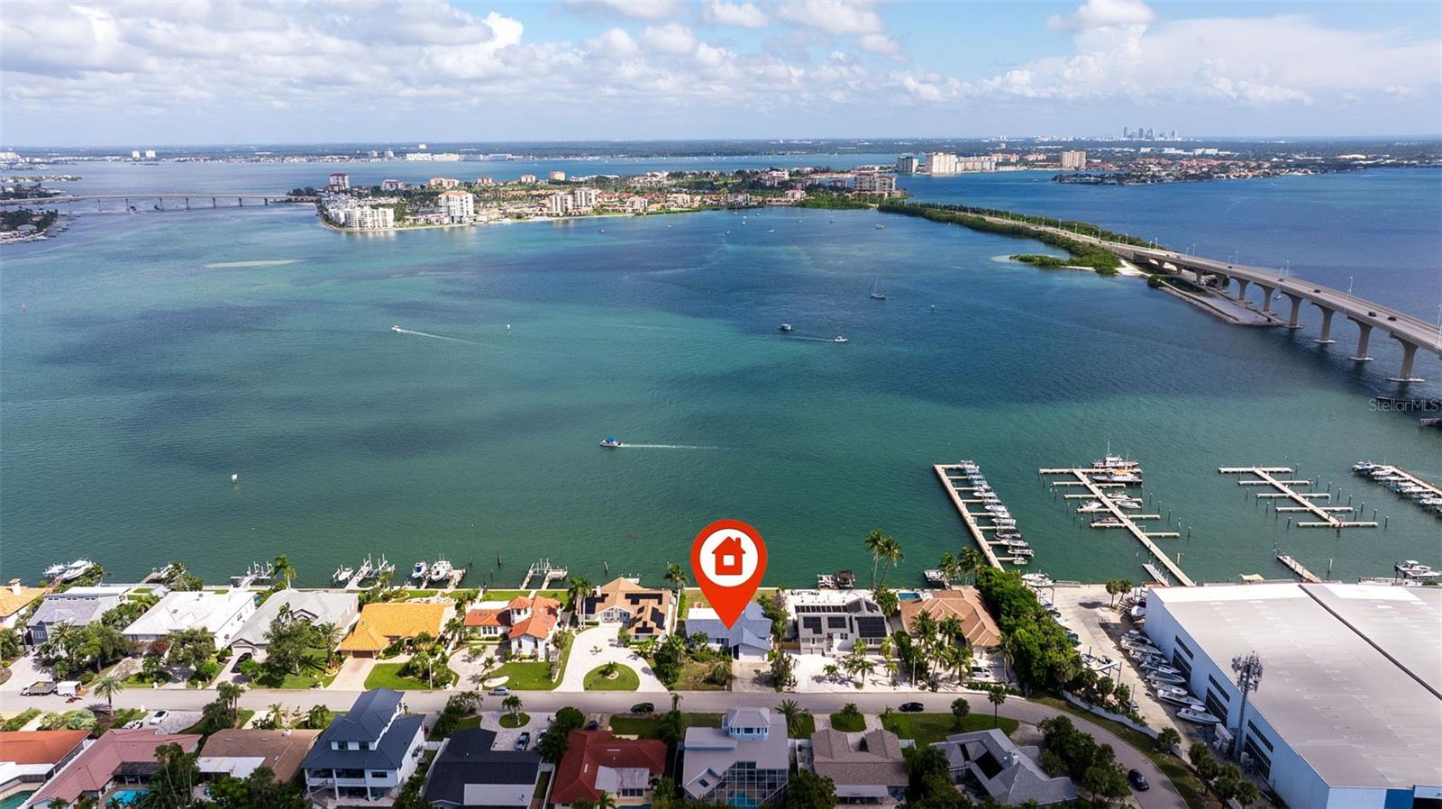 Single Family Residence em TIERRA VERDE, FL - Daniel Dourado