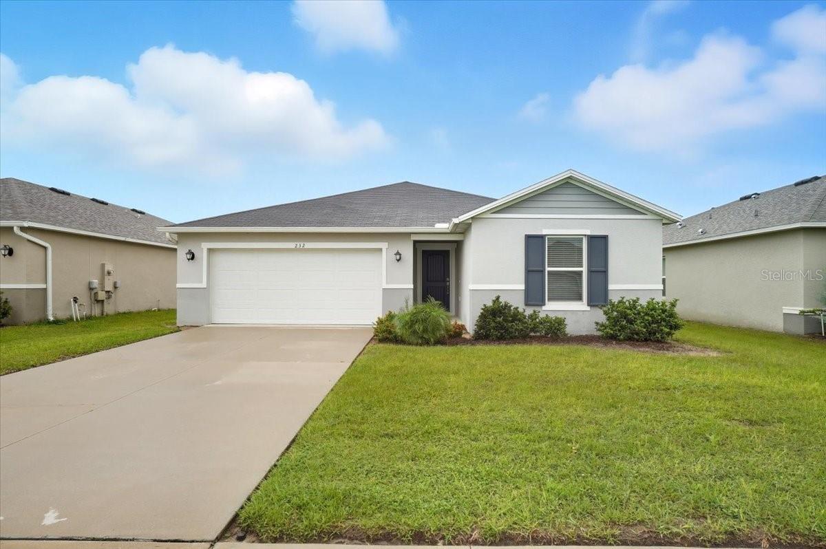 Single Family Residence in HAINES CITY, FL - Daniel Dourado