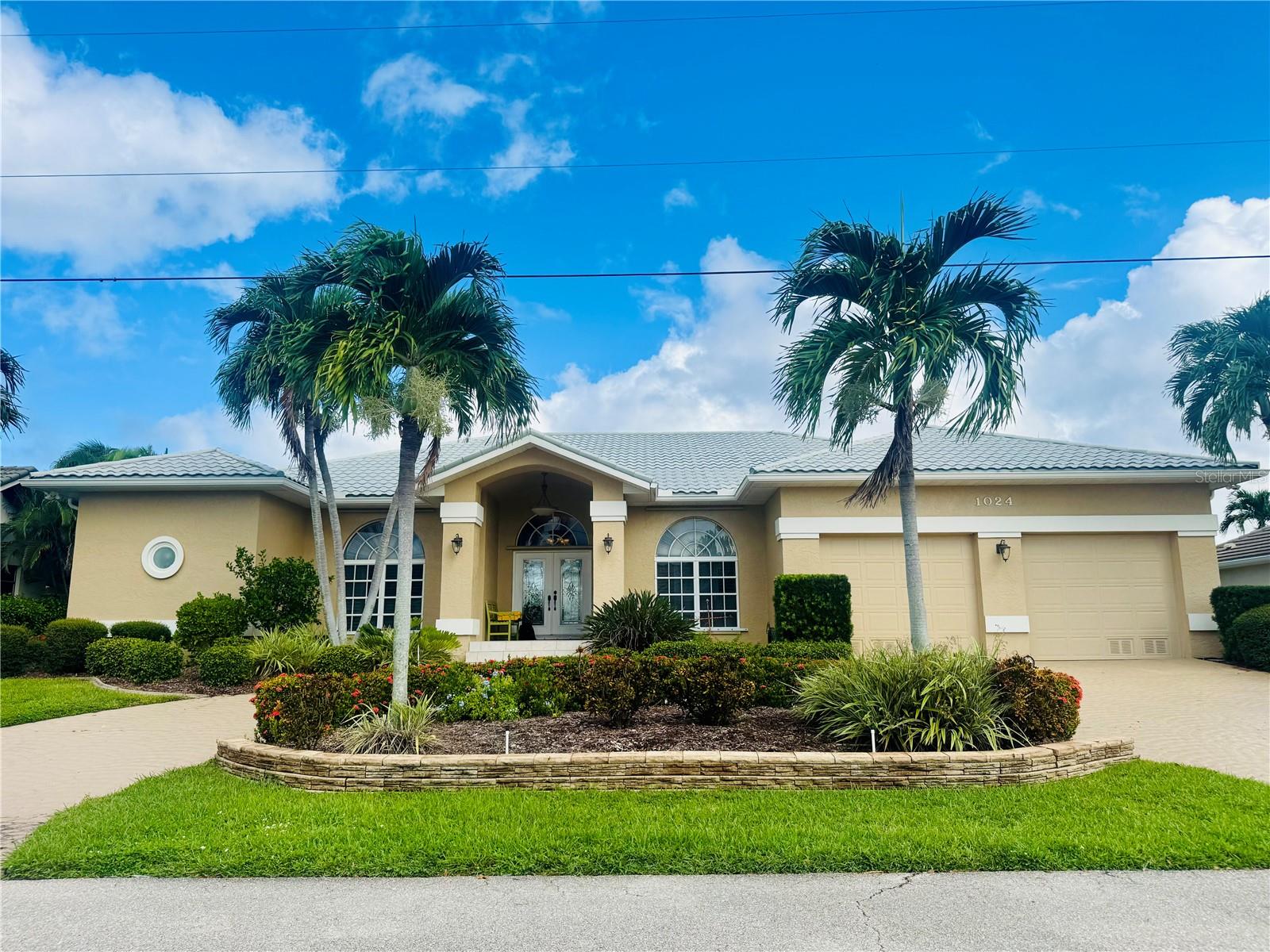 Single Family Residence em PUNTA GORDA, FL - Daniel Dourado