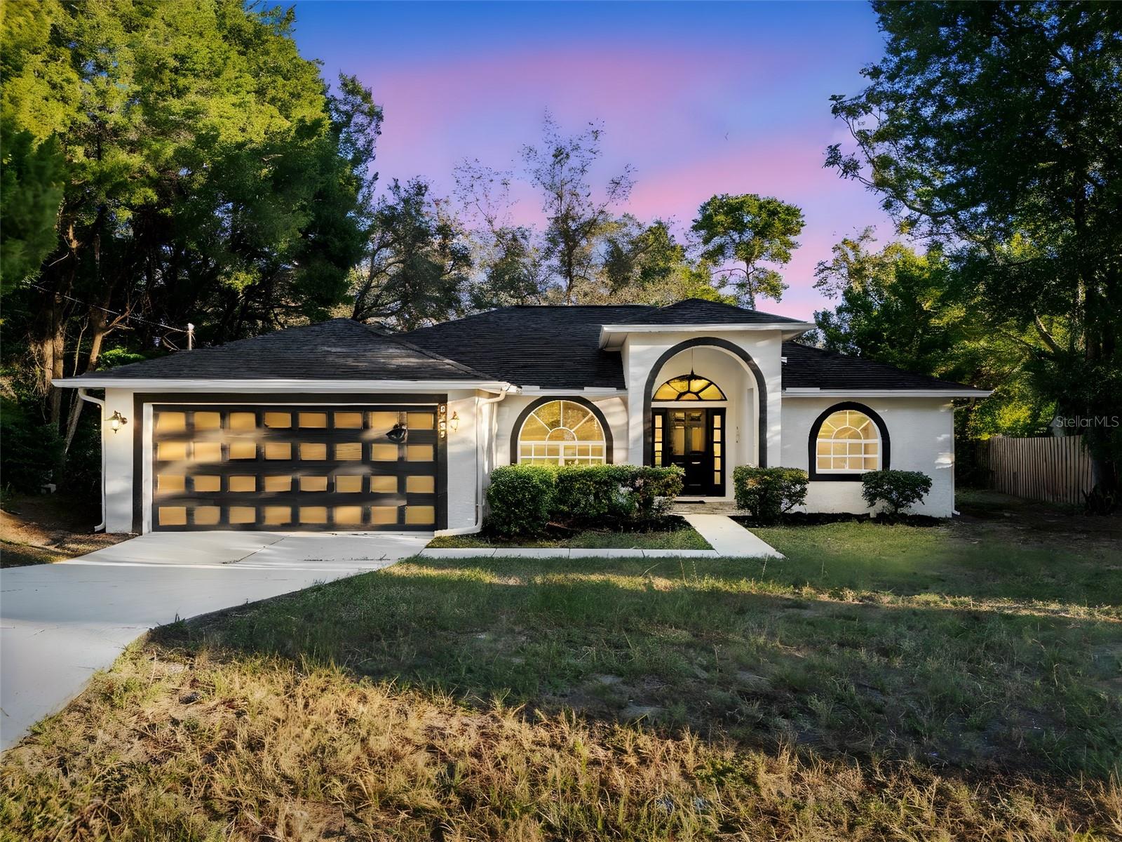 Single Family Residence em SPRING HILL, FL - Daniel Dourado